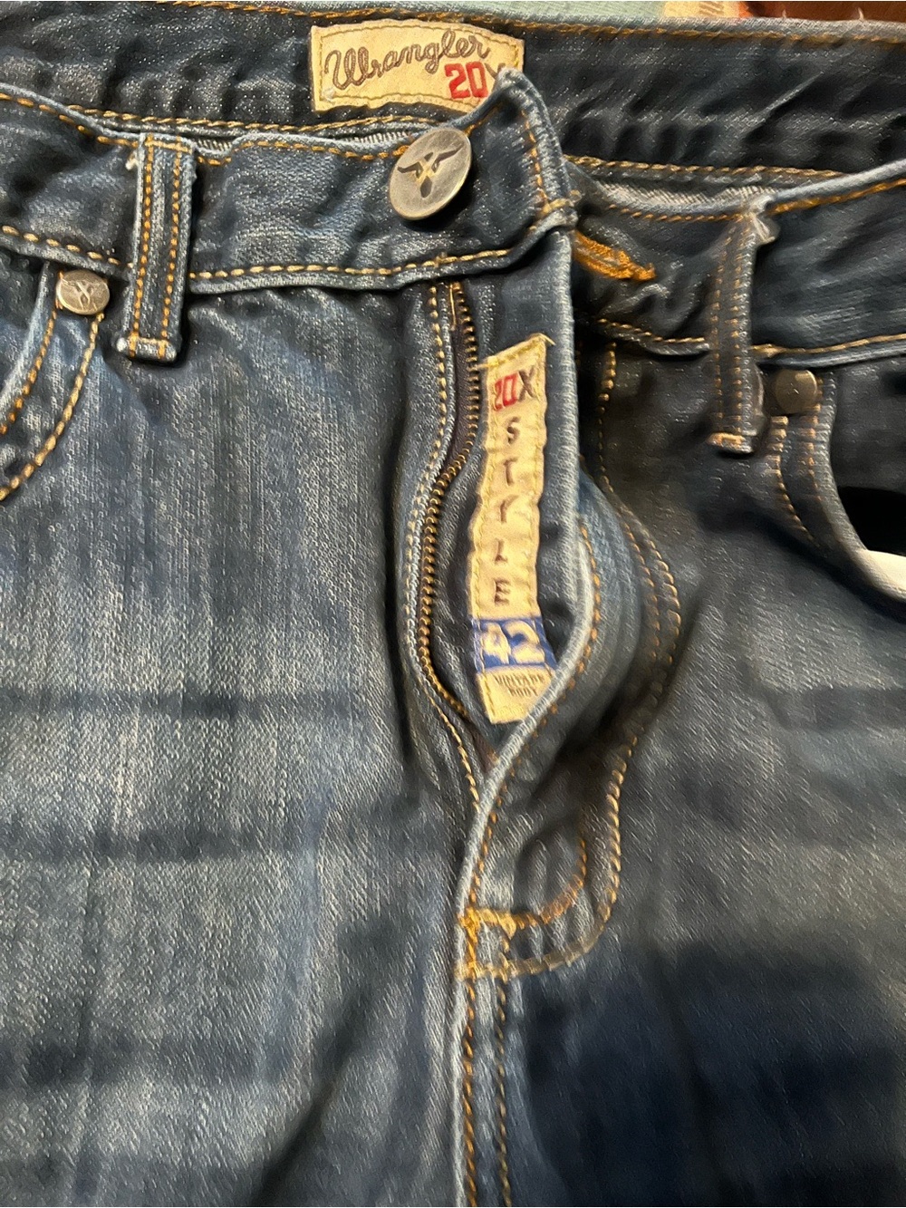Wrangler Men’s Dark Blue Relaxed Jeans